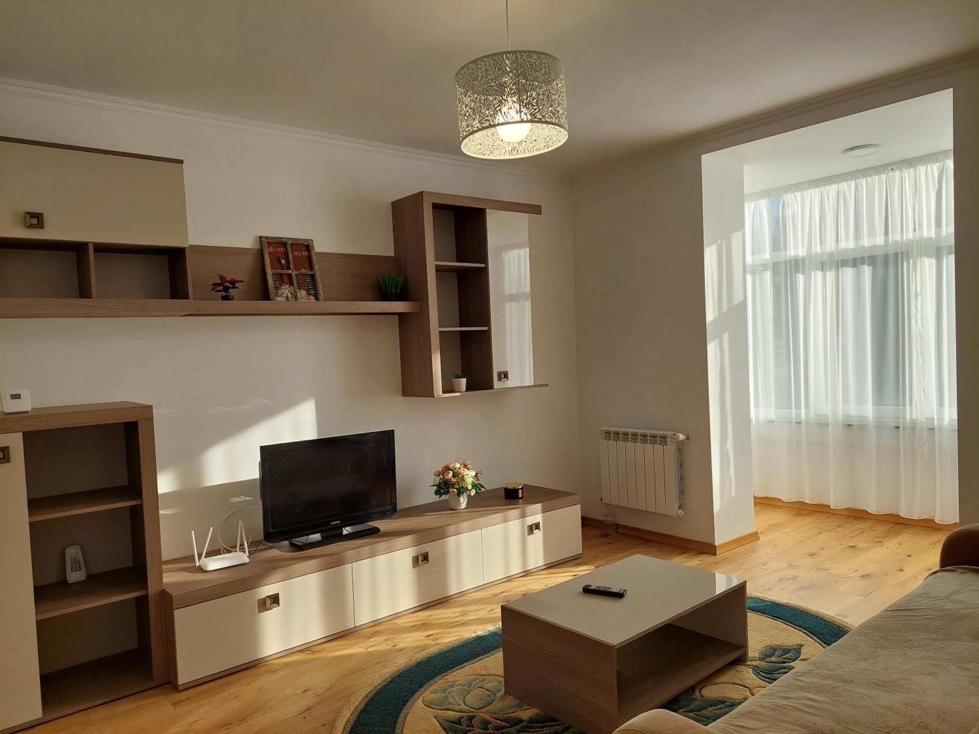 Trandafirului Residence Central Suceava Esterno foto